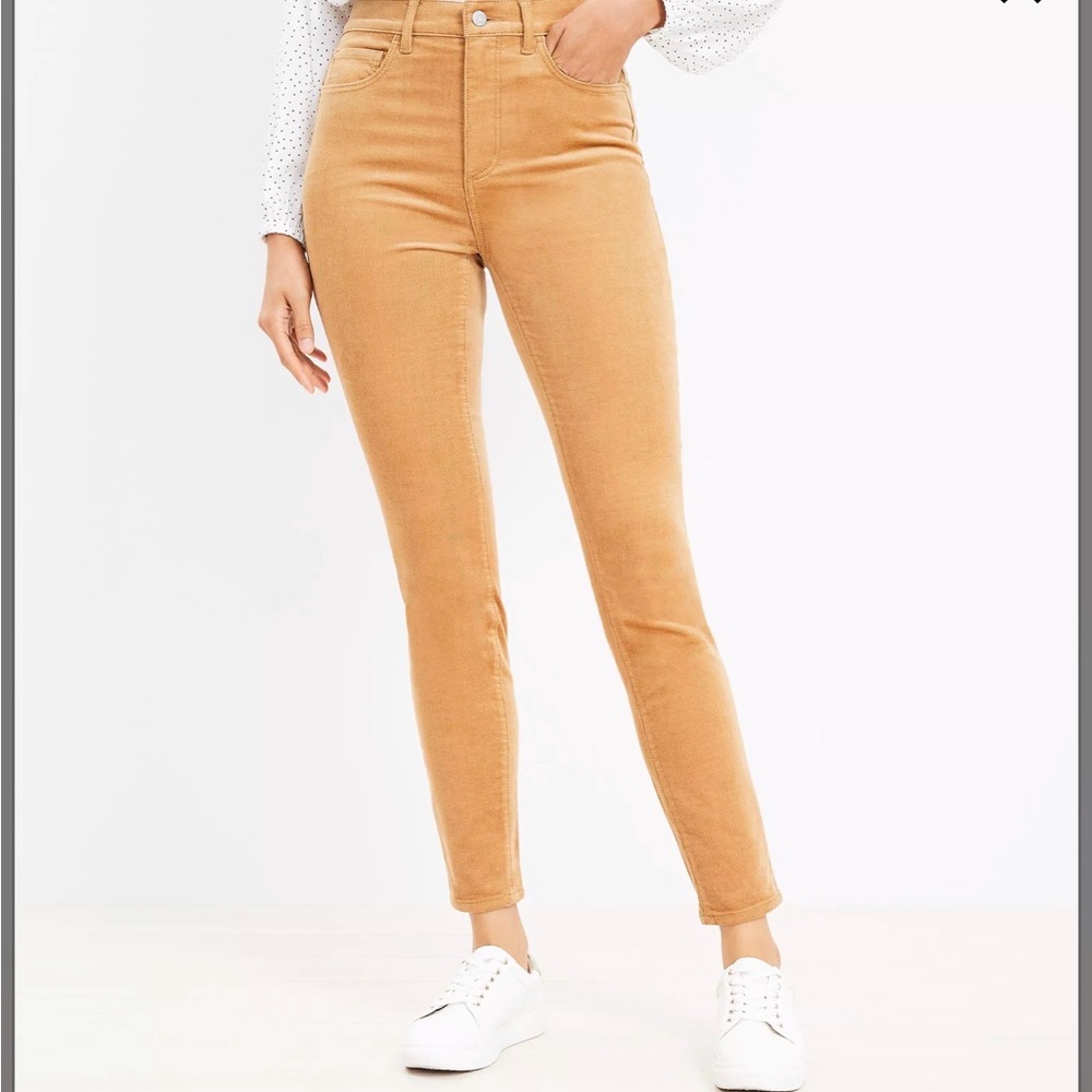 LOFT Corduroy Skinny Pants – Size 0 / 25